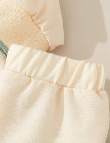 Compleu Shein Kids, crem