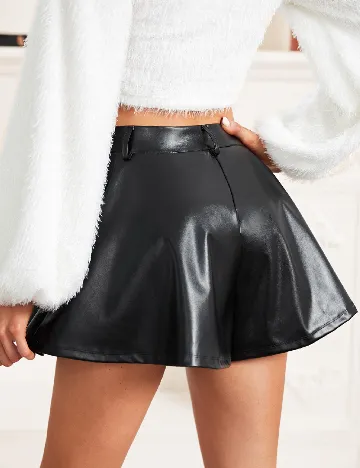 Pantaloni scurti SHEIN, negru