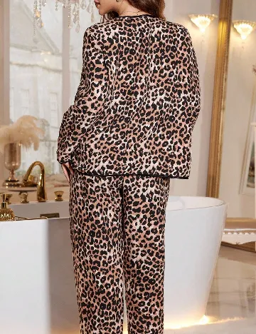 Pijama SHEIN CURVE, animal print
