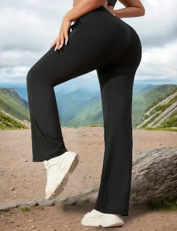 Pantaloni SHEIN, negru