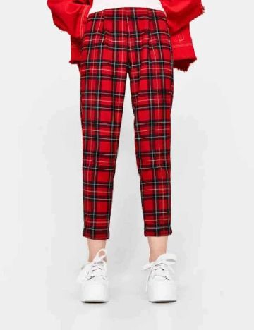 Pantaloni Pull&Bear, mix culori