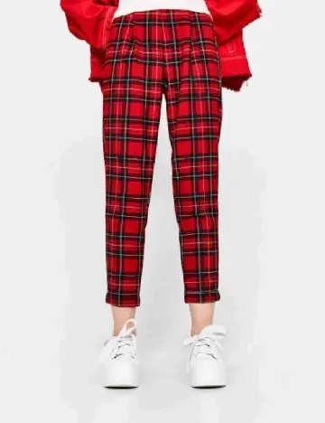 Pantaloni Pull&Bear, mix culori