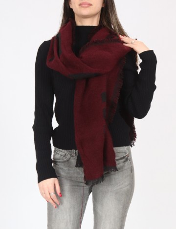 Fular Bershka, visiniu