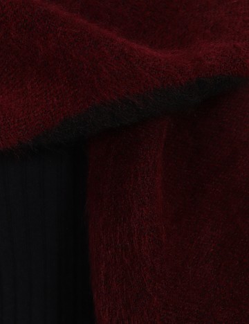 Fular Bershka, visiniu