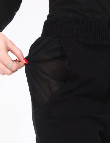 Pantaloni Bershka, negru