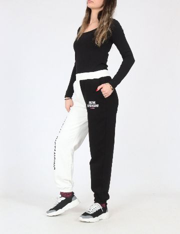 Pantaloni Bershka, negru/alb