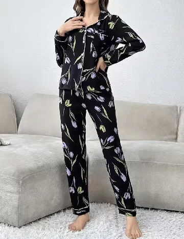 Pijama SHEIN, floral