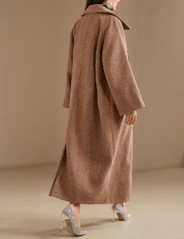 Palton Anewsta, maro