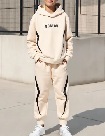 Compleu Shein Kids, crem