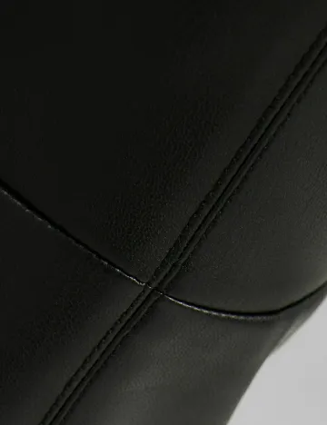 Pantaloni Bershka, negru