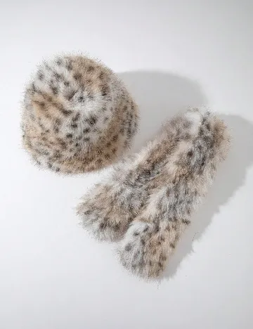 Set caciula si fular SHEIN, mix culori