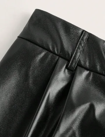 Pantaloni scurti SHEIN CURVE, negru