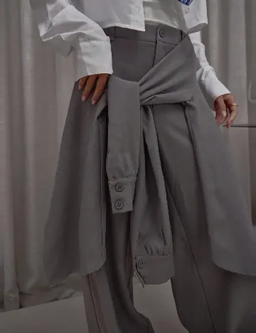 Pantaloni SHEIN, gri