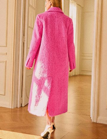Palton Aveloria, roz