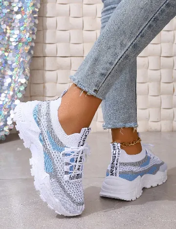 Adidasi SHEIN, mix culori