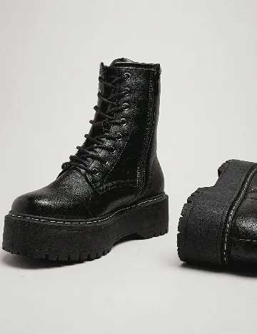 Bocanci SHEIN, negru