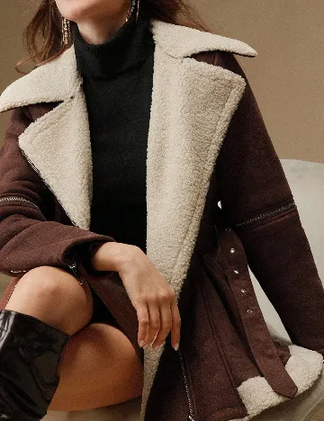 Palton Anewsta, maro