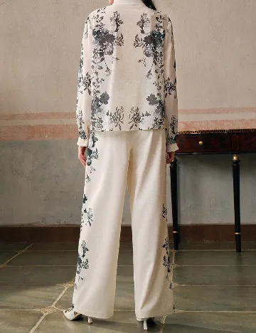 Compleu Anewsta, crem