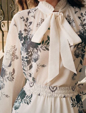 Compleu Anewsta, crem