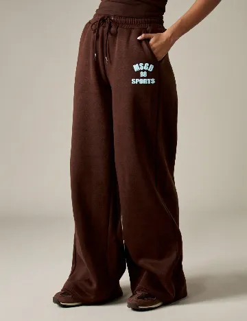 Pantaloni Missguided, maro