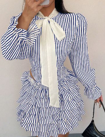 Compleu SHEIN CURVE, albastru/crem