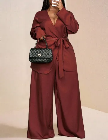 Compleu SHEIN CURVE, caramiziu