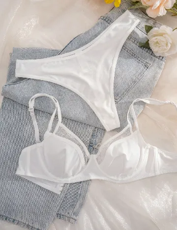 Set lenjerie SHEIN, alb