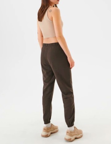 Pantaloni Sinsay, maro