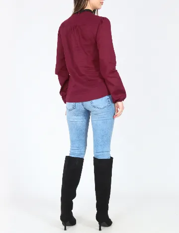 Camasa Bershka, visiniu