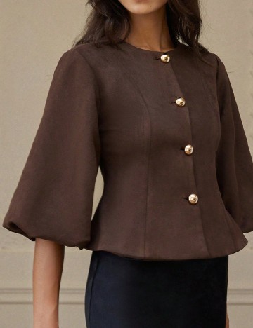 Jacheta Aveloria, maro