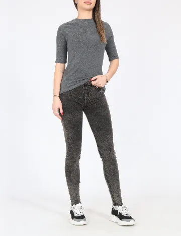 Pantaloni Bershka, gri inchis