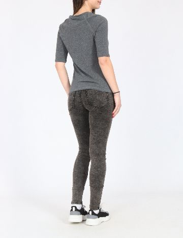 Pantaloni Bershka, gri inchis