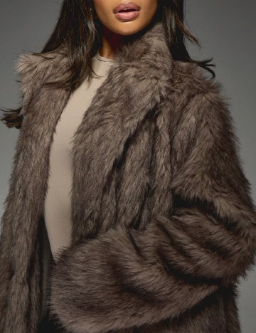 Palton Missguided, maro