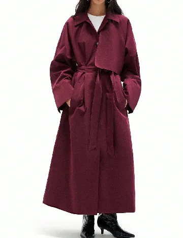 Trench Aveloria, visiniu