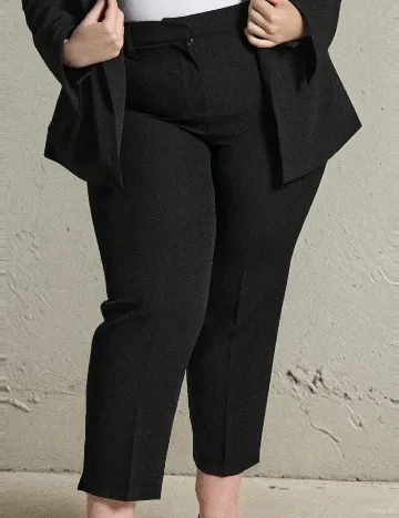 Pantaloni Sinsay Plus Size, negru