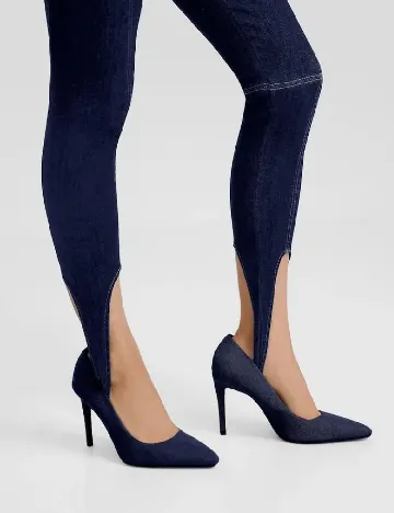 Pantaloni Bershka, bleumarin