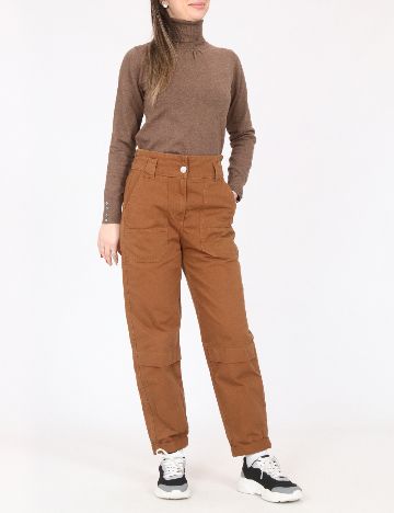 Pantaloni Bershka, maro