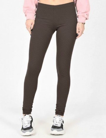 Colanti Bershka, maro