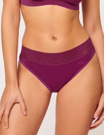 Chilot menstrual Triumph, mov