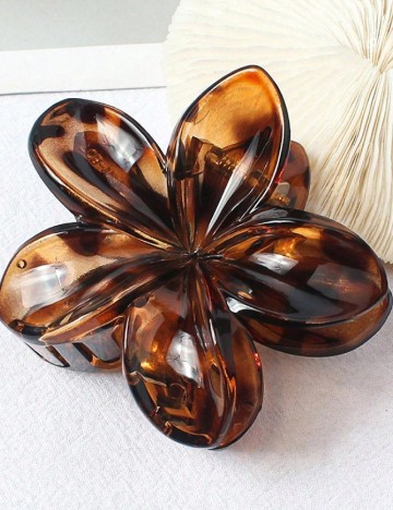 Clama de par SHEIN, maro