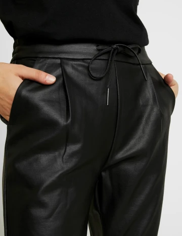 Pantaloni Vero Moda, negru Negru