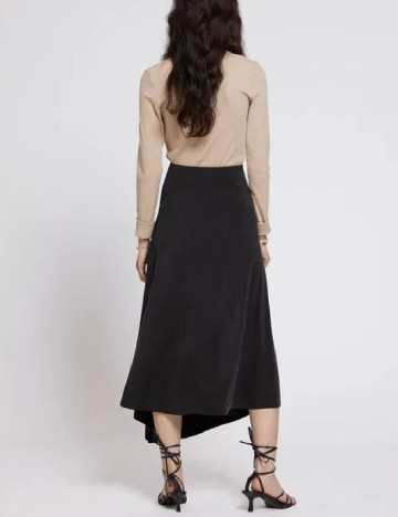 Fusta & other stories, negru