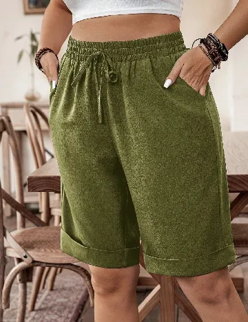 Pantaloni scurti SHEIN CURVE, kaki