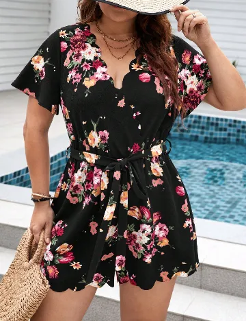 Salopeta scurta SHEIN CURVE, floral