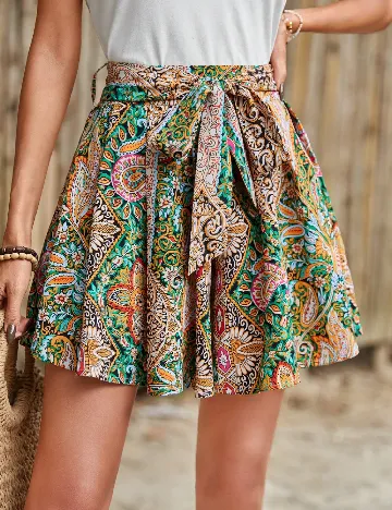 Pantaloni scurti SHEIN, mix culori