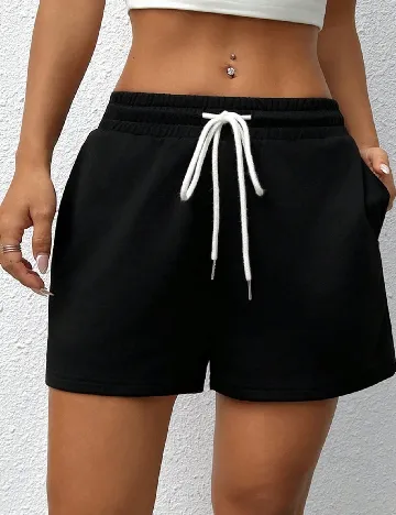 Pantaloni scurti SHEIN, negru