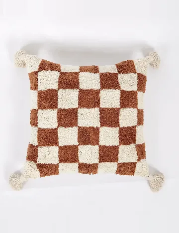 Fata de perna Dunelm, maro