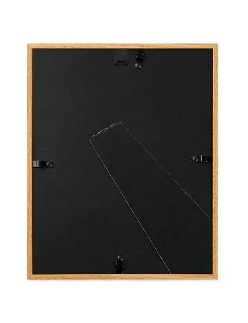 Rama foto Fabian Clarke, maro deschis