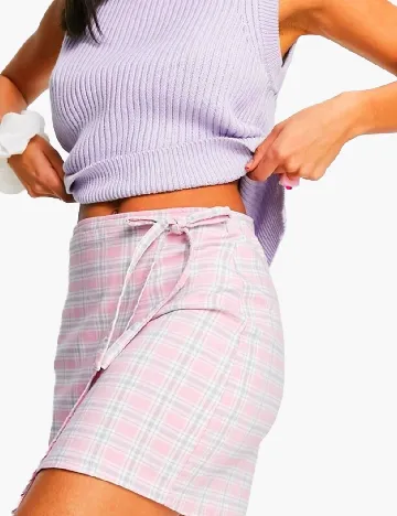 Fusta Hollister, roz