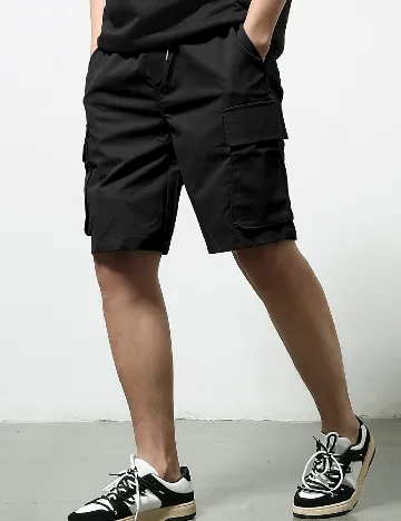 Pantaloni scurti SHEIN, negru
